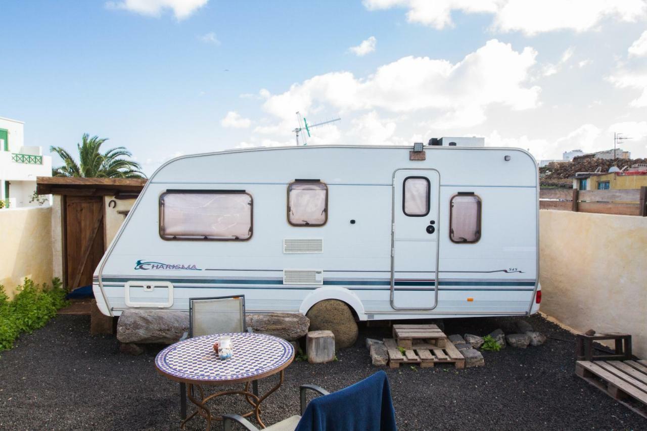 Caravan Apartment Tinajo Extérieur photo